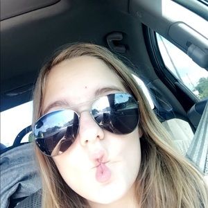 Meet your Posher, Kyla